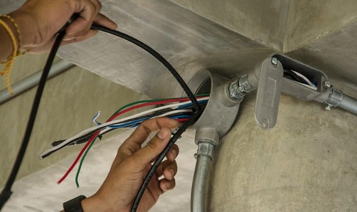 metal conduit wiring