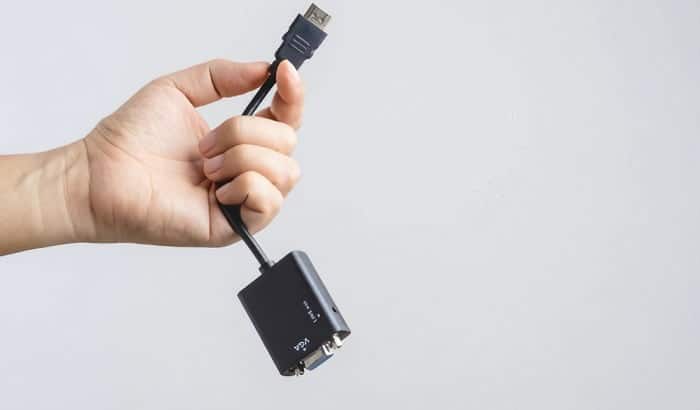  Cable Matters HDMI to VGA Adapter (HDMI to VGA Converter/VGA to  HDMI Adapter) in Black : Electronics